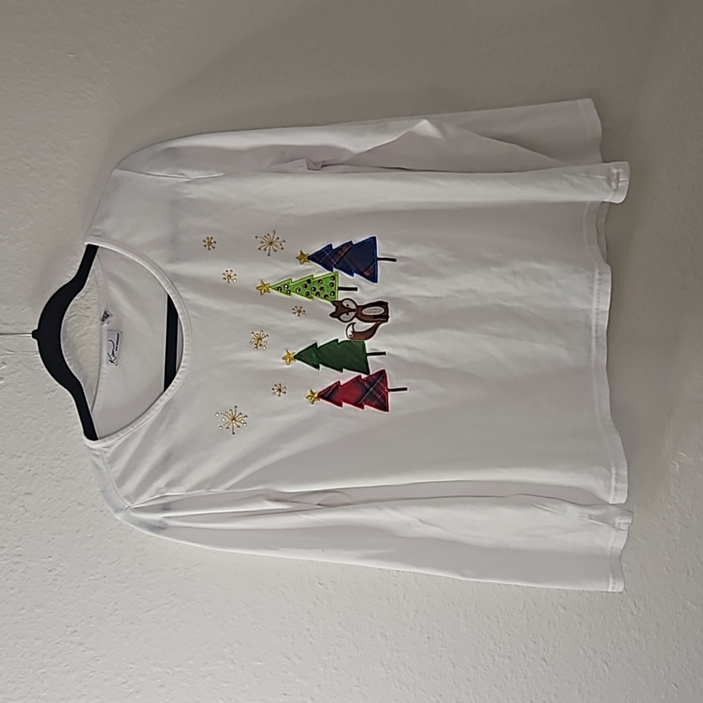 Kim Crawford Women's Christmas Top With Embroidered Fox & Trees. Large